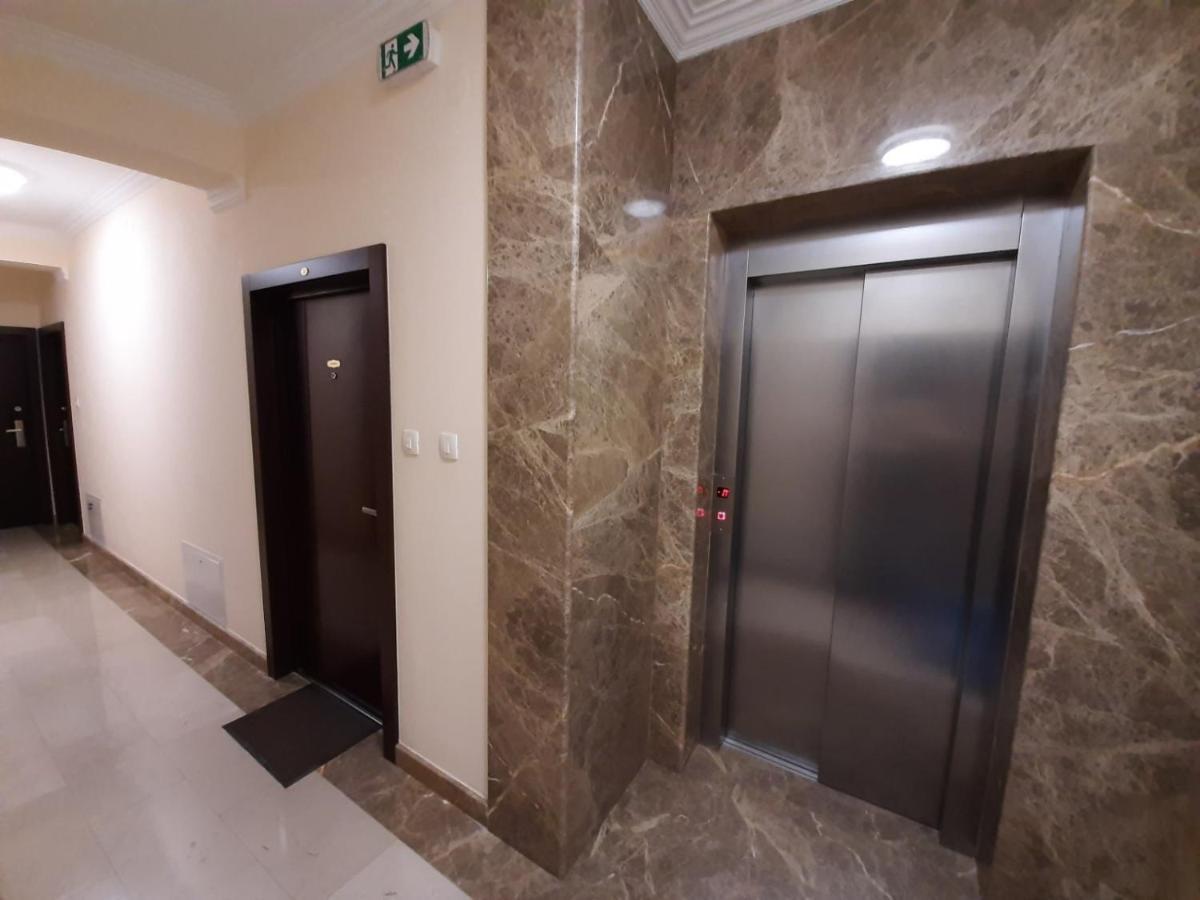 San Apartment Cacak Bagian luar foto