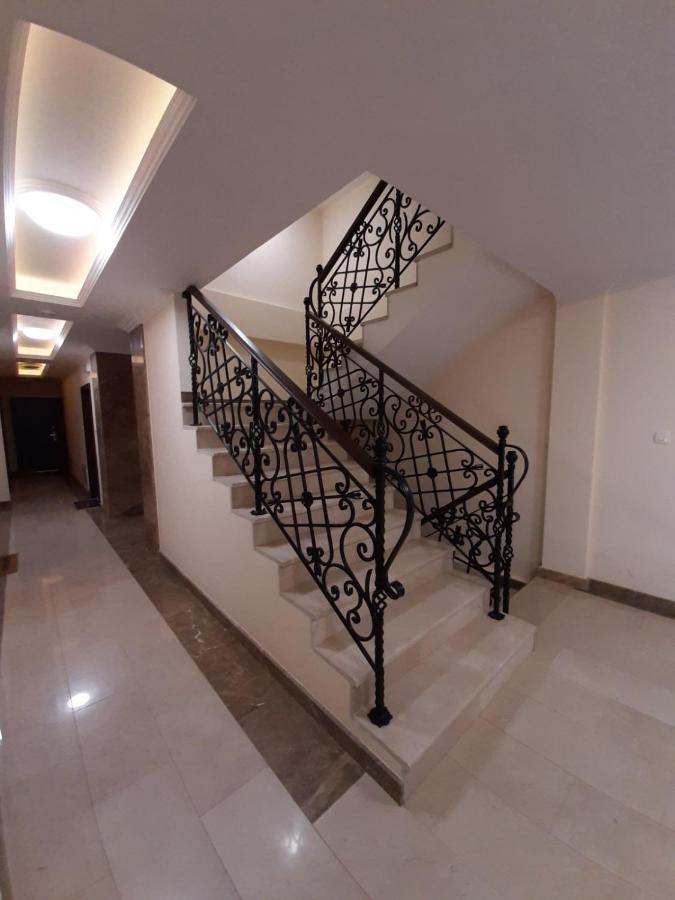 San Apartment Cacak Bagian luar foto
